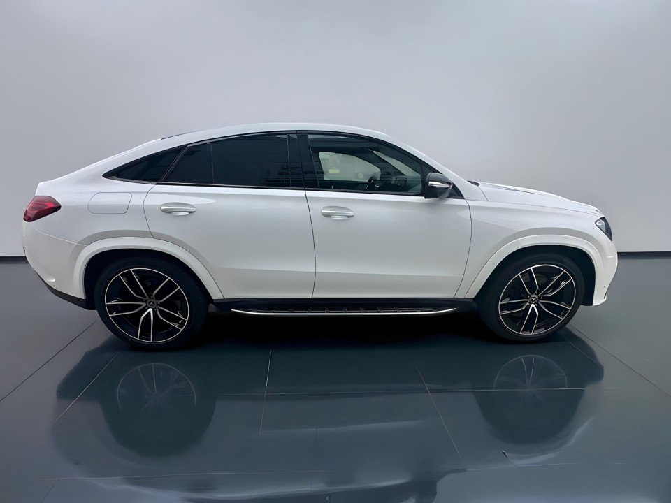 Mercedes-Benz GLE Coupe 350de 4MATIC AMG Line (2)