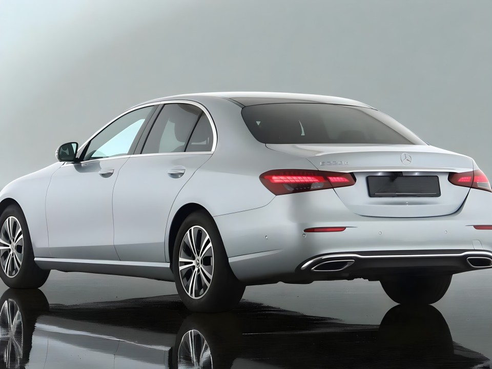 Mercedes-Benz E 220d Avantgarde (5)