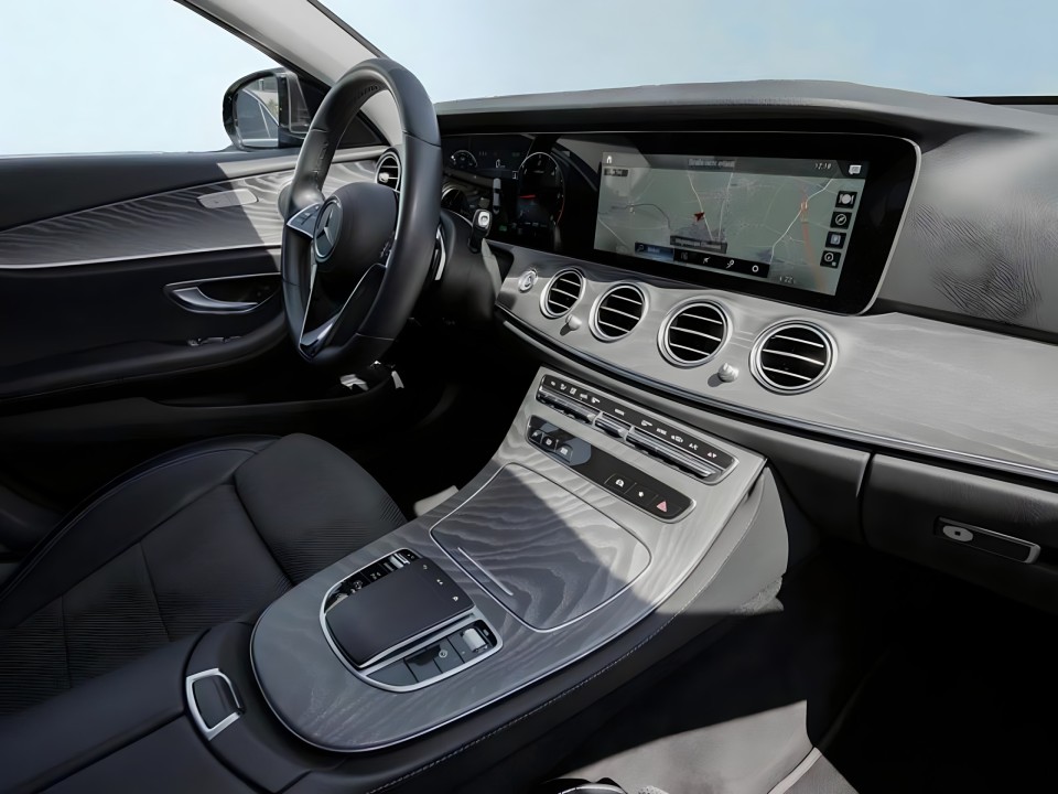 Mercedes-Benz E 220d Avantgarde (5)