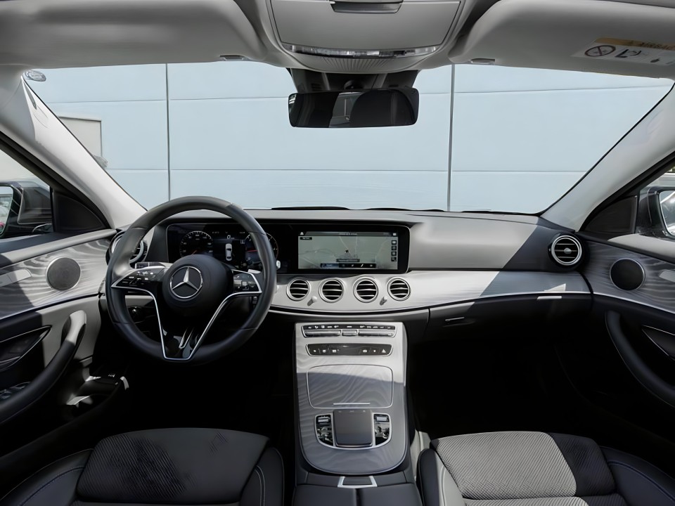 Mercedes-Benz E 220d Avantgarde (3)
