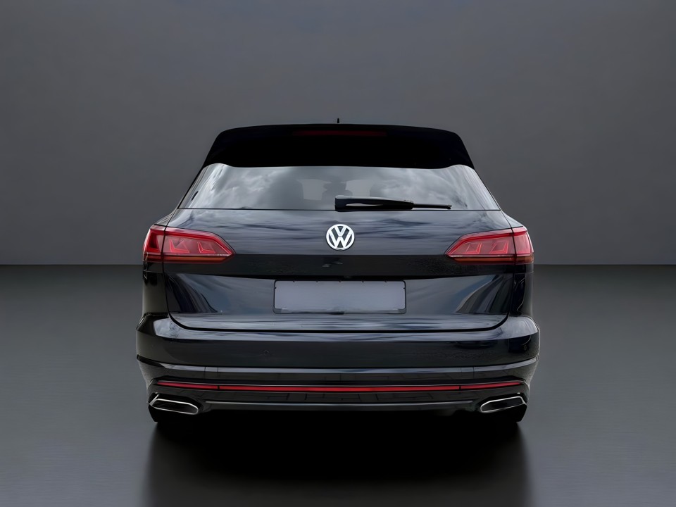 Volkswagen Touareg 3.0TDI R-Line (4)