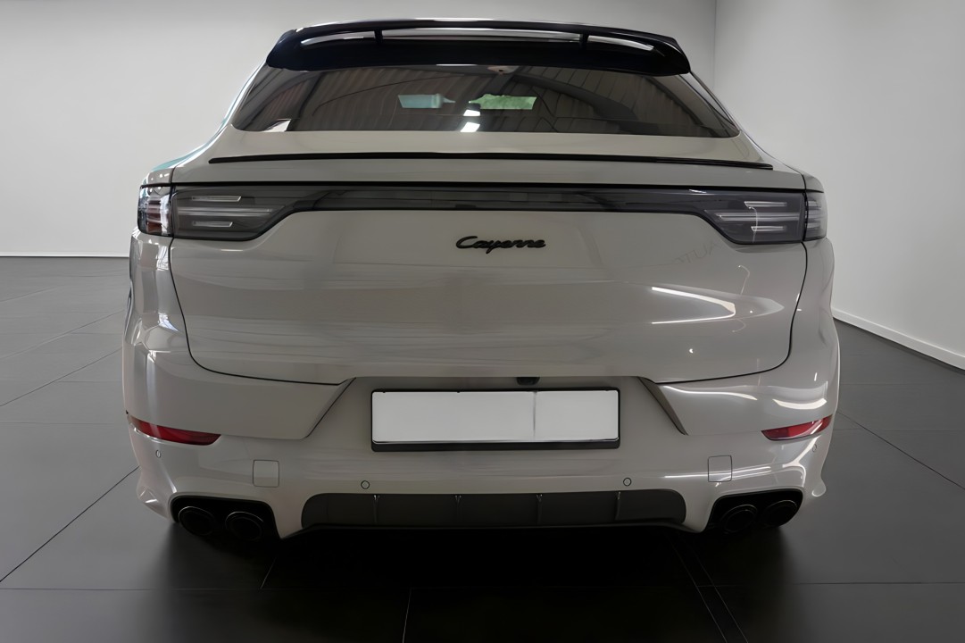 Porsche Cayenne Coupe E-Hybrid Sport (4)