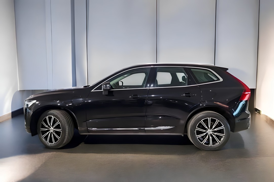 Volvo XC 60 T8 Recharge AWD Inscription (4)