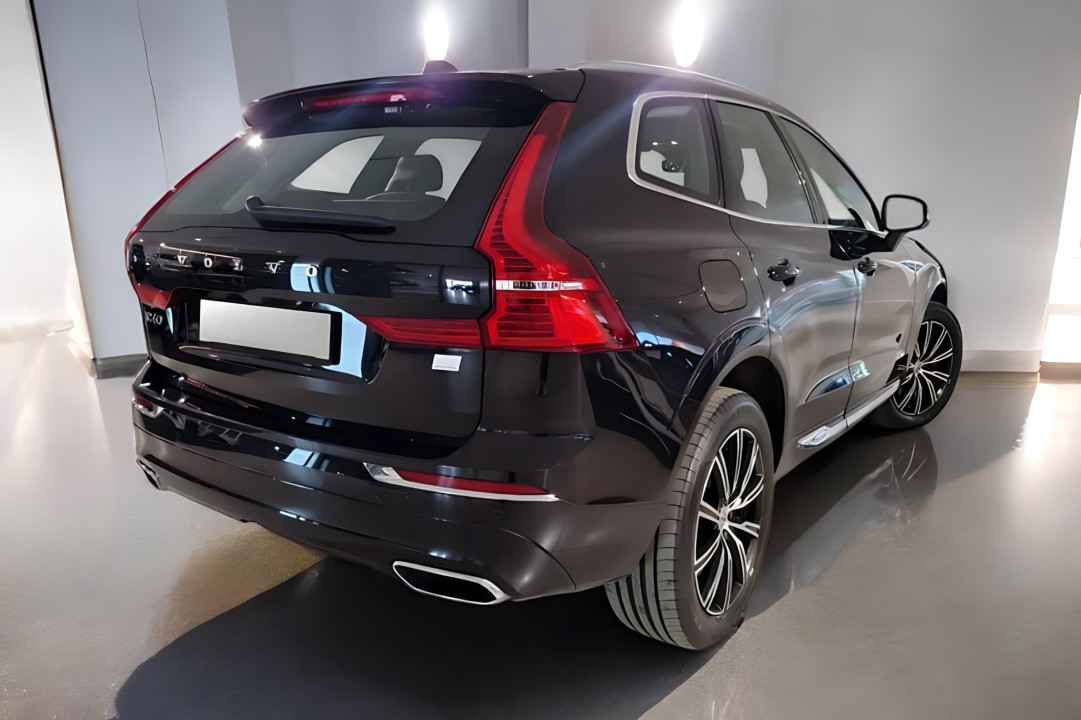Volvo XC 60 T8 Recharge AWD Inscription (2)