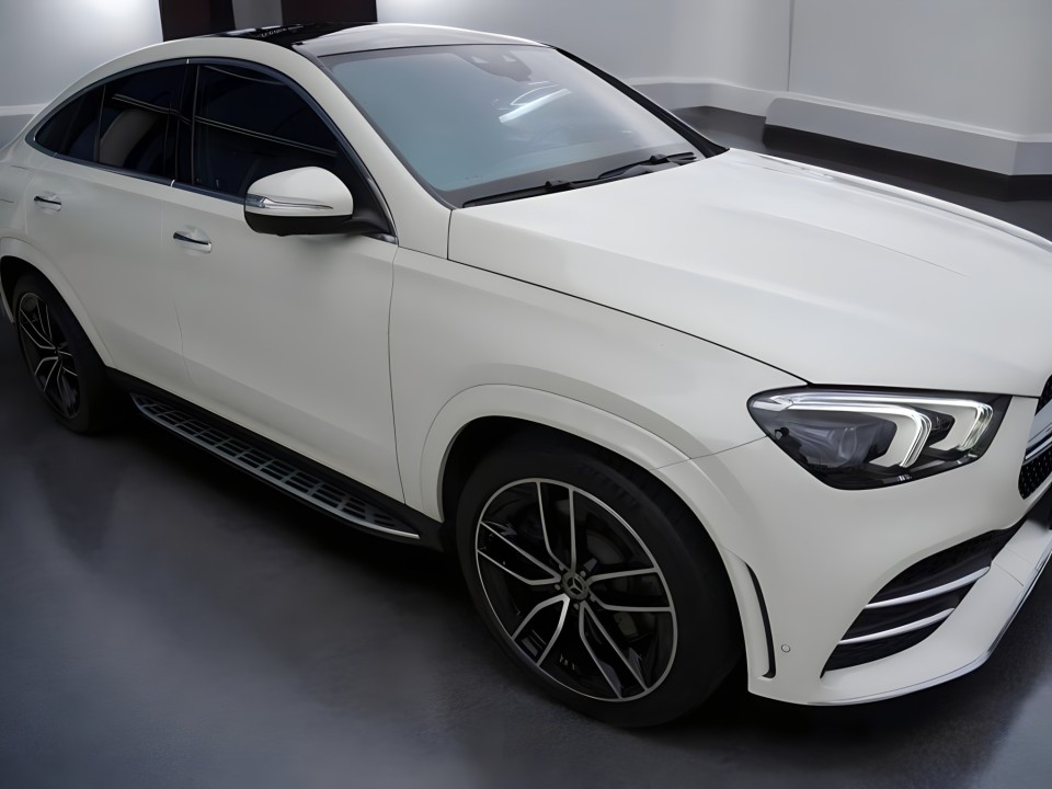 Mercedes-Benz GLE Coupe 400d 4MATIC AMG Line (2)