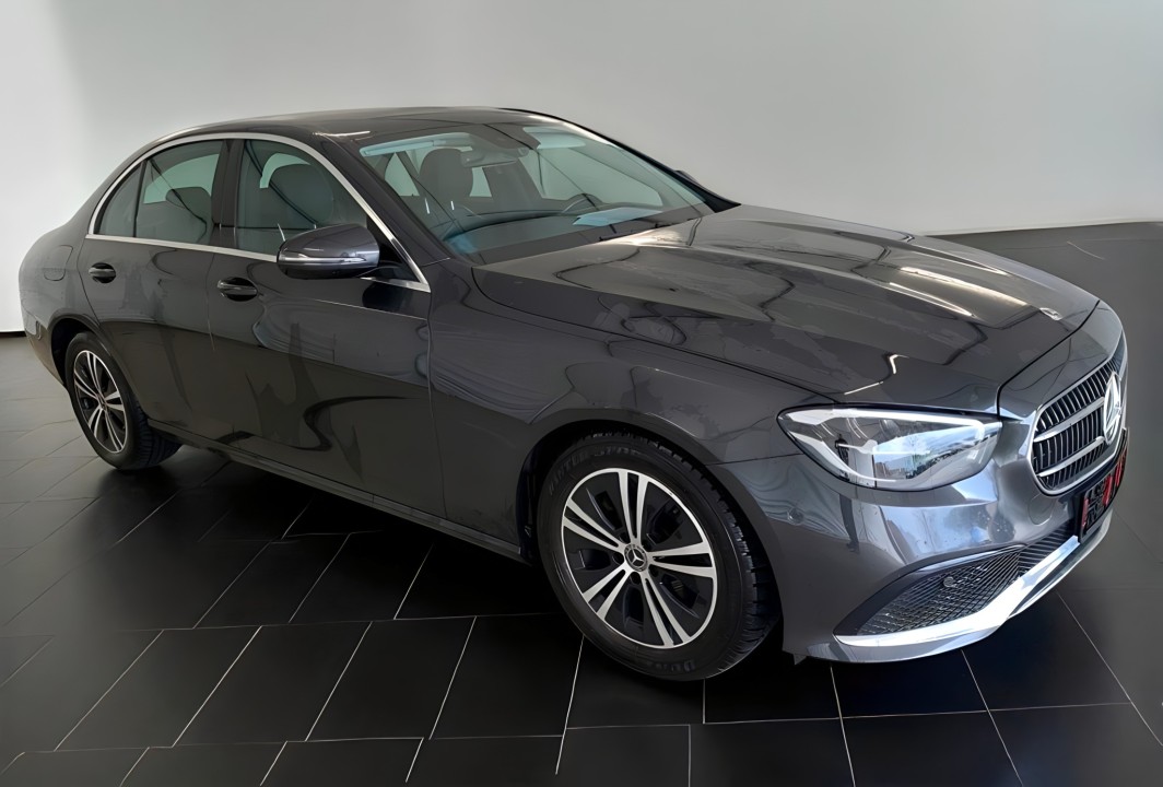 Mercedes-Benz E 220 Avantgarde (1)