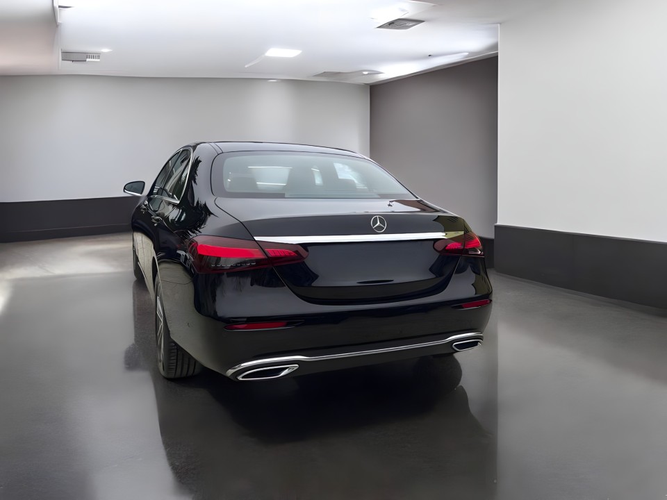 Mercedes-Benz E 220d 4Matic Avantgarde (5)