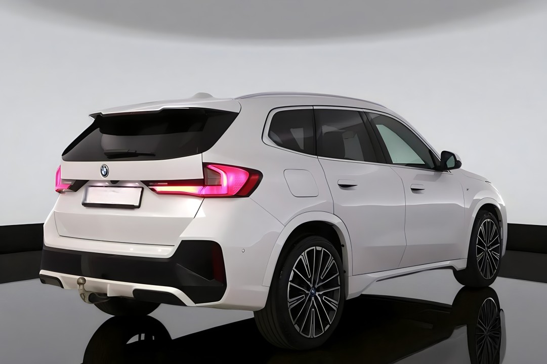 BMW X1 xDrive25e M-Sport (2)