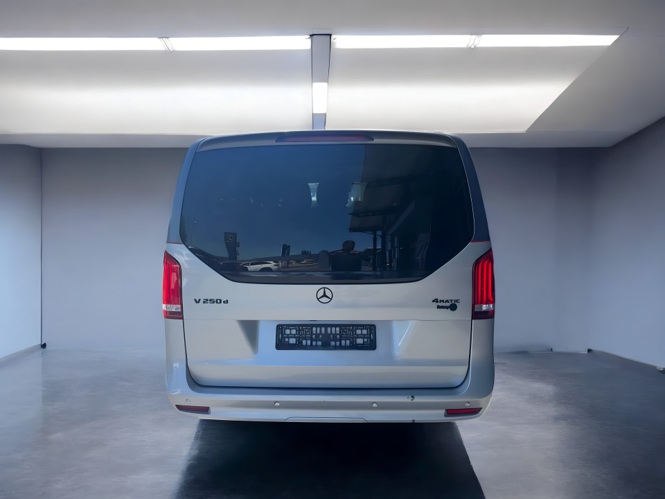 Mercedes-Benz V 250d (5)