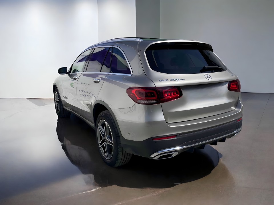 Mercedes-Benz GLC 300de 4MATIC (4)