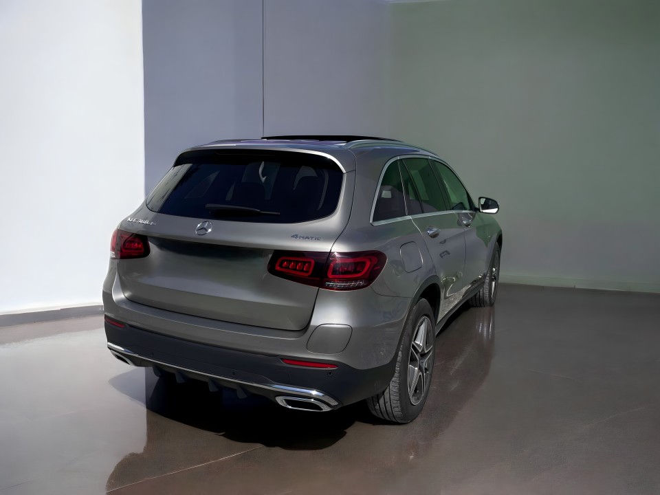 Mercedes-Benz GLC 300de 4MATIC (2)
