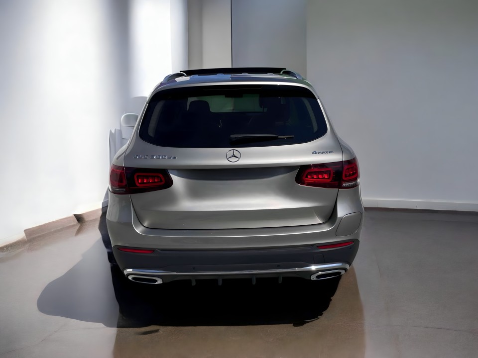 Mercedes-Benz GLC 300de 4MATIC (3)