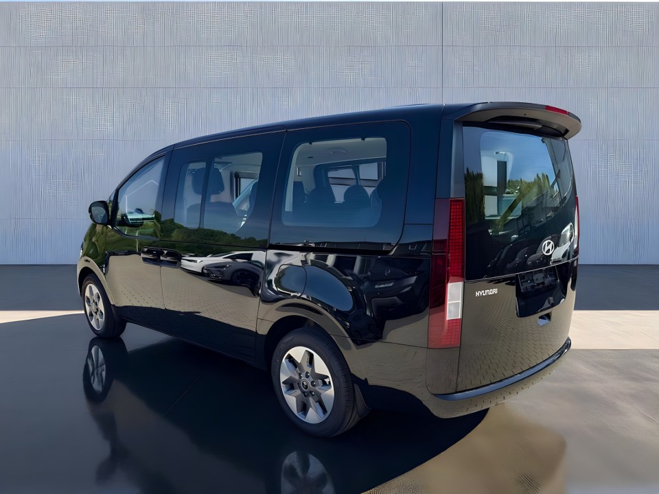 Hyundai Staria 1.6 (3)