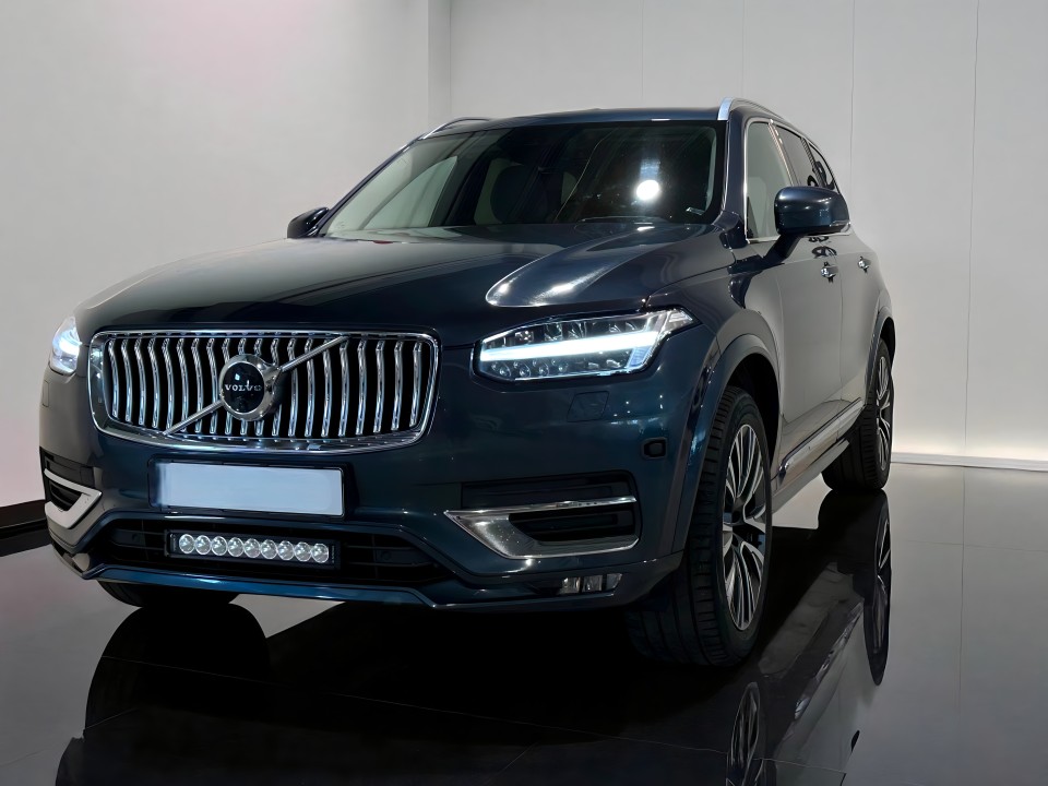 Volvo XC 90 B5 AWD Inscription (2)