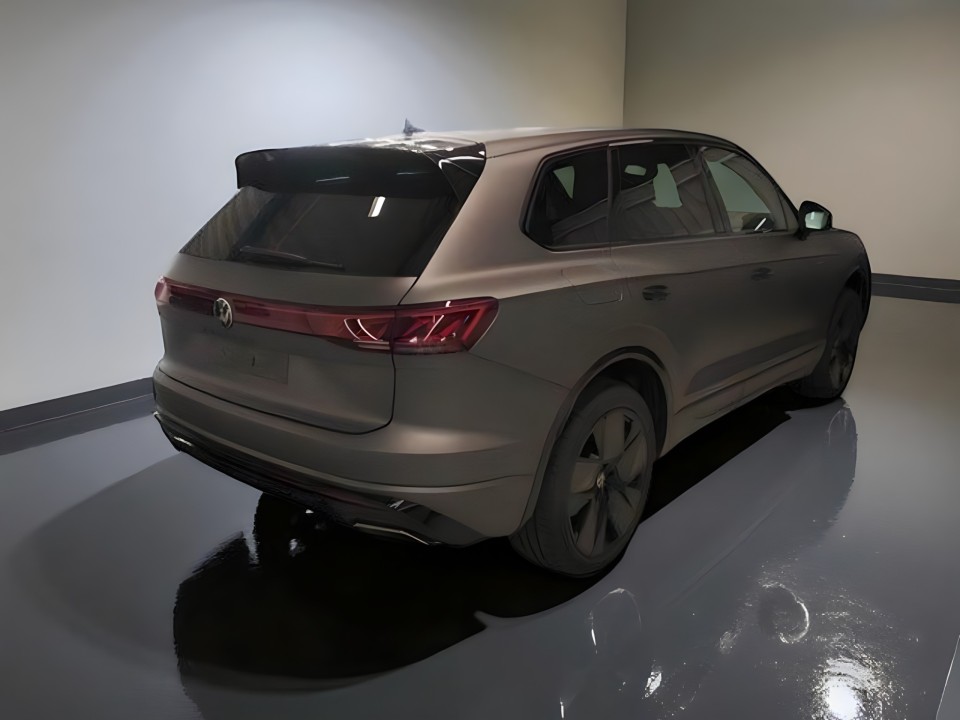 Volkswagen Touareg V6 TDI R-Line (2)