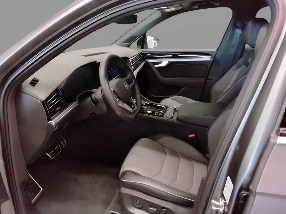 Volkswagen Touareg V6 TDI R-Line (3)