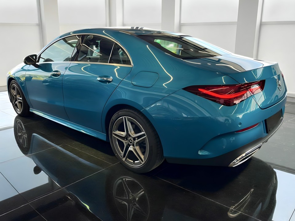 Mercedes-Benz CLA 200d AMG (3)