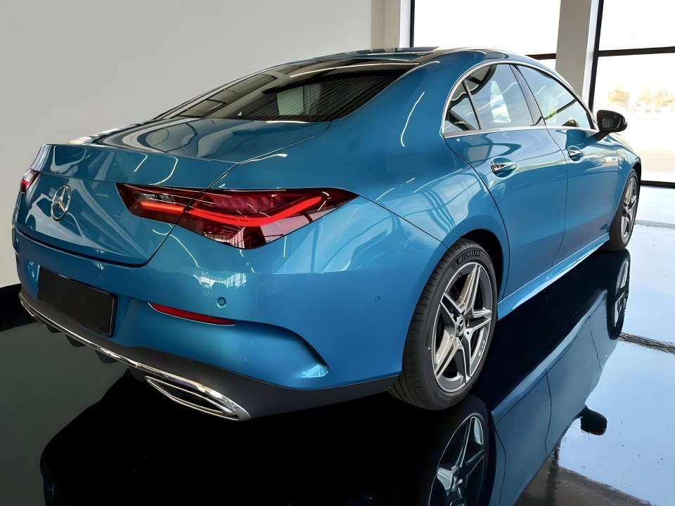 Mercedes-Benz CLA 200d AMG (2)