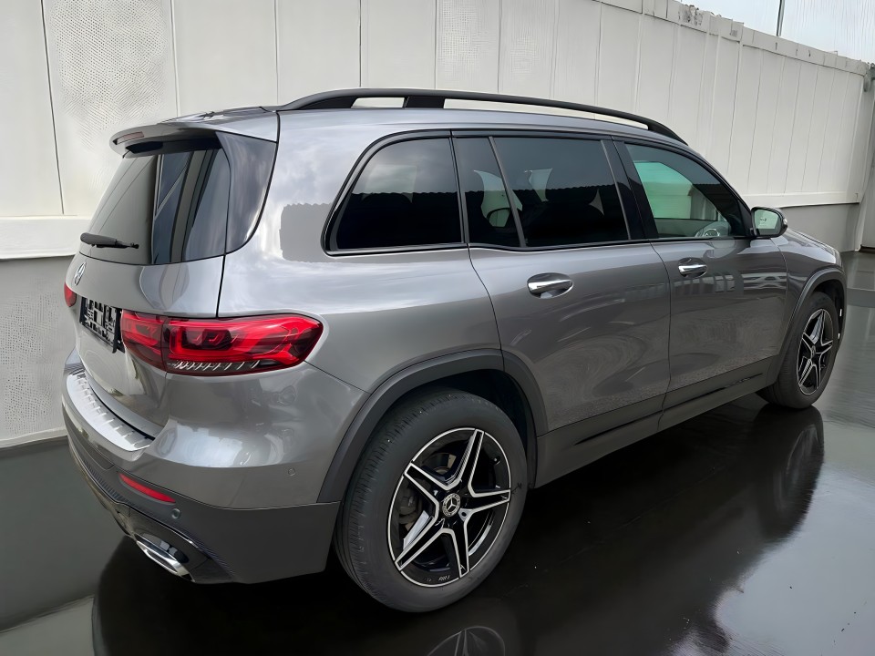 Mercedes-Benz GLB 180d (3)