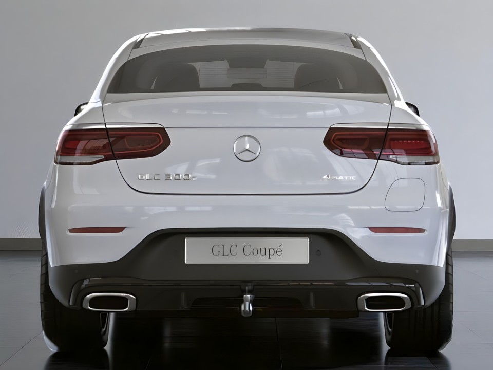 Mercedes-Benz GLC Coupe 300e 4MATIC AMG (3)