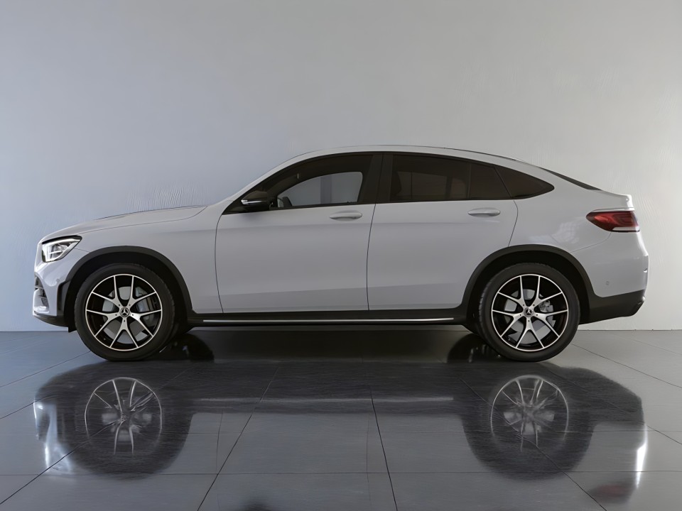 Mercedes-Benz GLC Coupe 300e 4MATIC AMG (5)