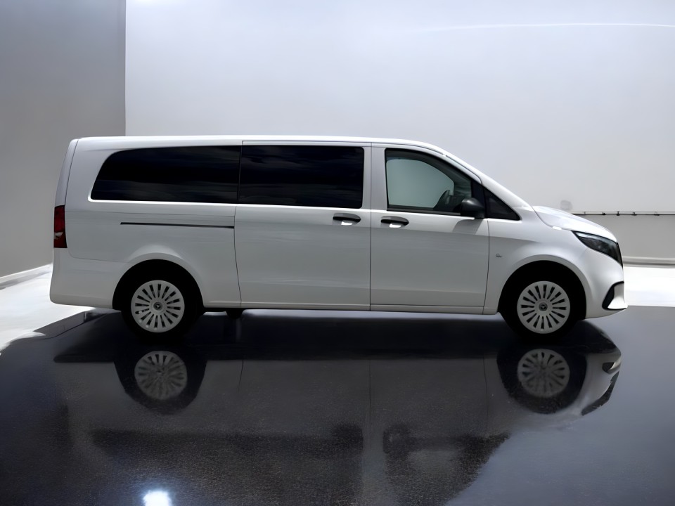 Mercedes-Benz Vito Tourer 114CDI (2)