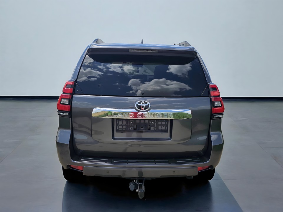 Toyota Land Cruiser 2.8l Turbo (4)