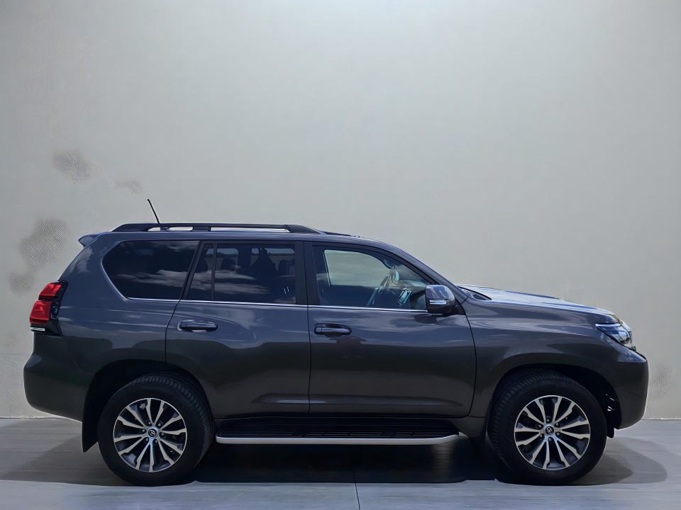 Toyota Land Cruiser 2.8l Turbo (2)