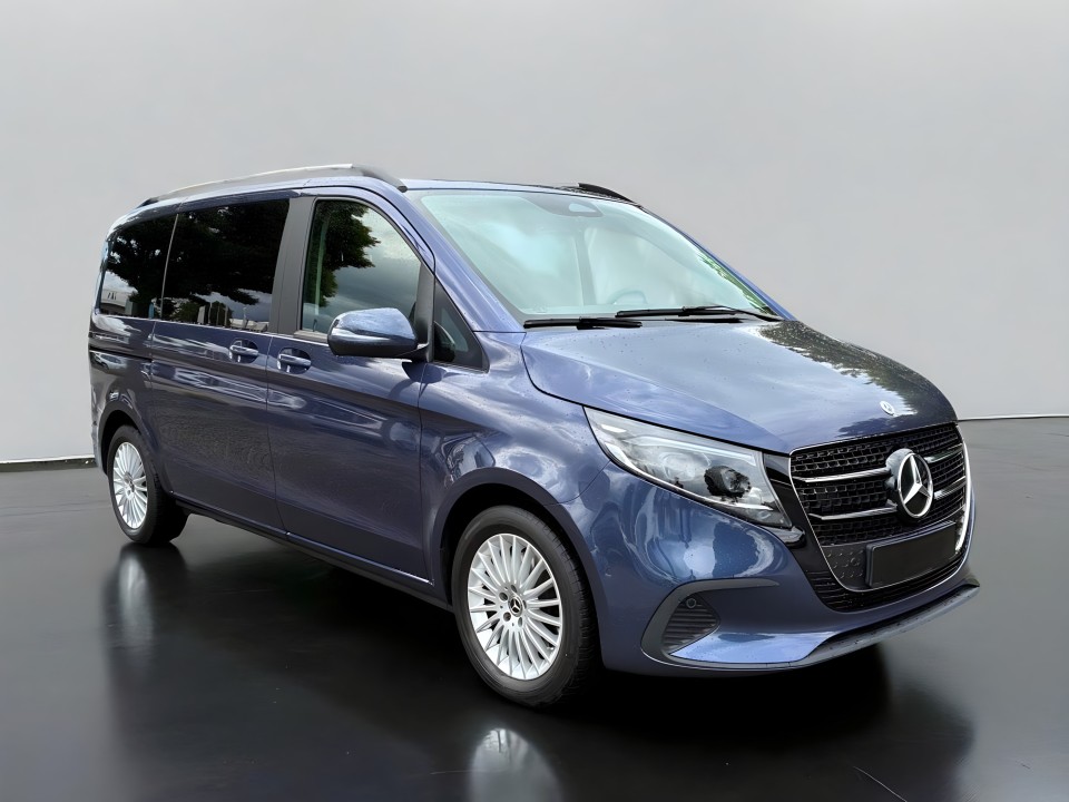 Mercedes-Benz V 220d (2)