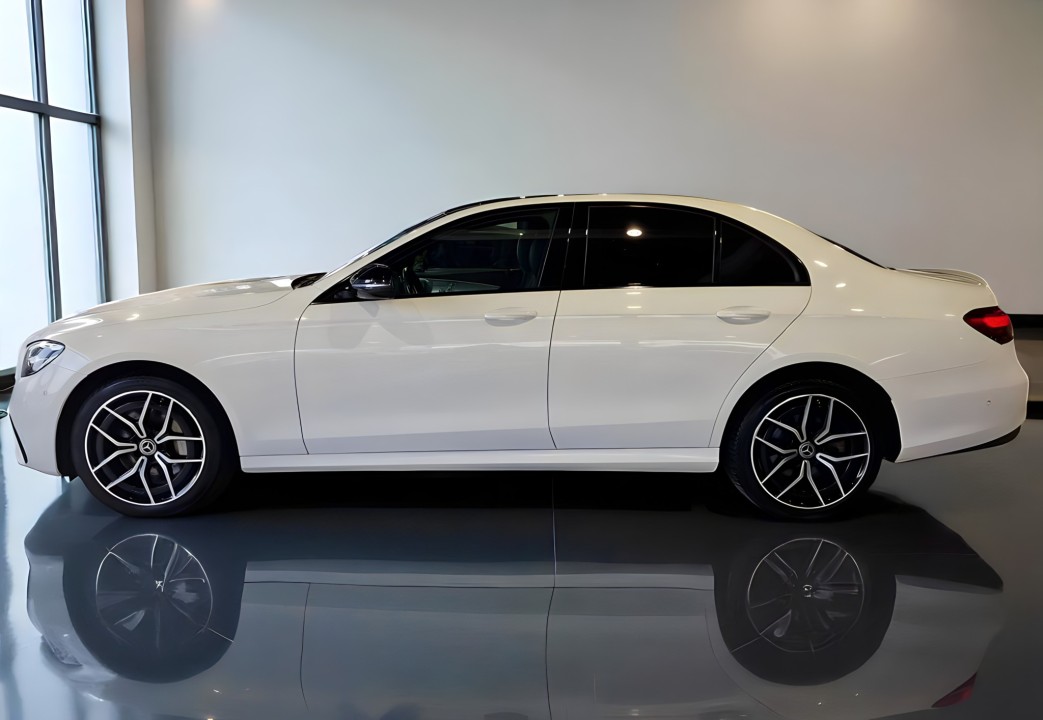 Mercedes-Benz E 300de 4MATIC AMG (5)