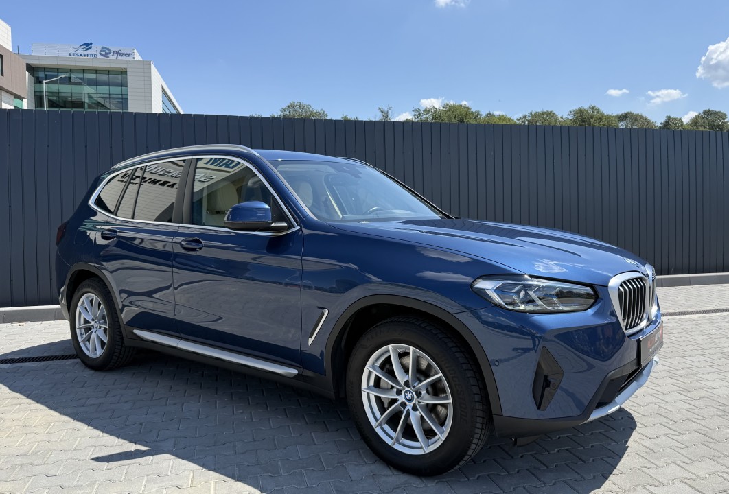 BMW X3 xDrive30e (1)