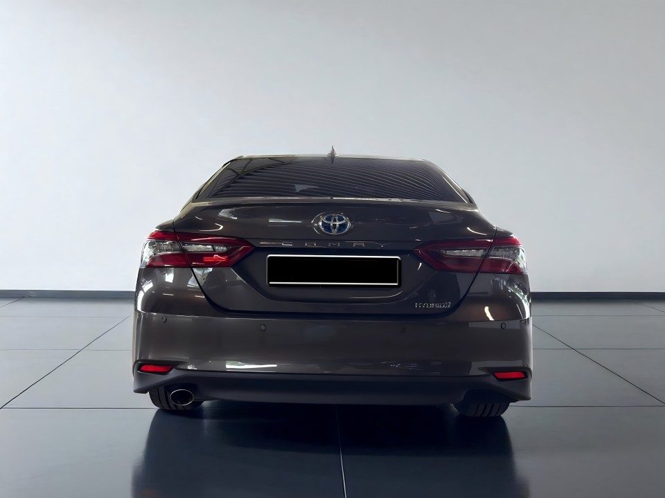 Toyota Camry Hybrid CVT Executive (4)