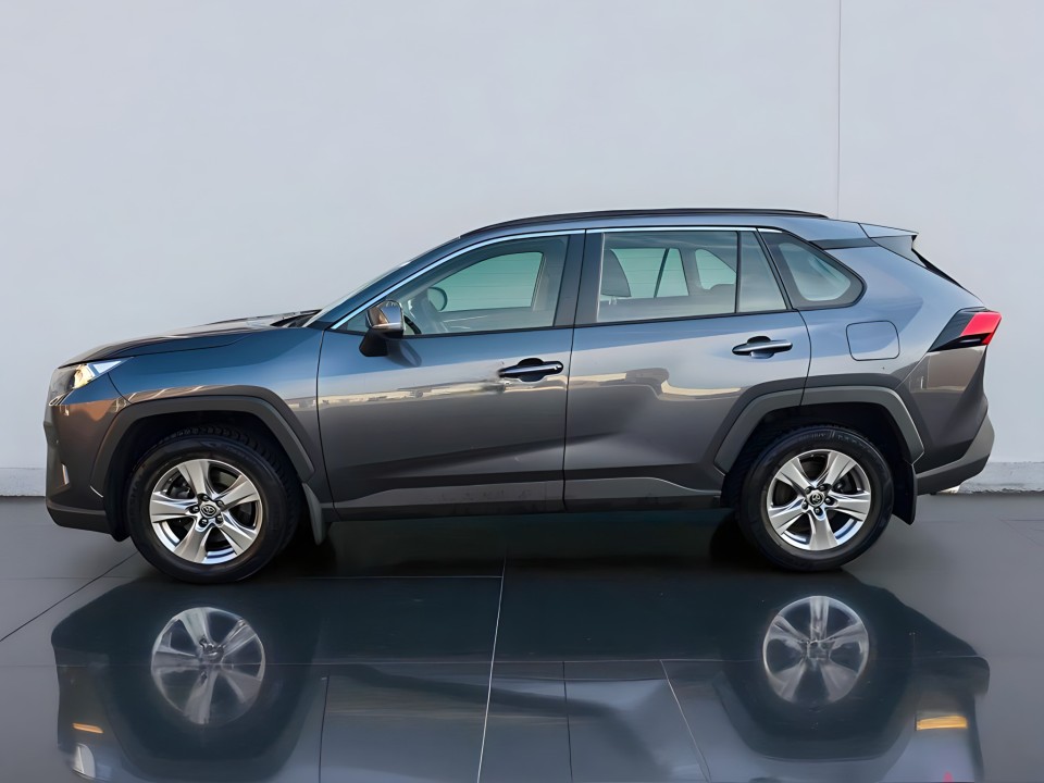 Toyota RAV 4 Luxury (4)
