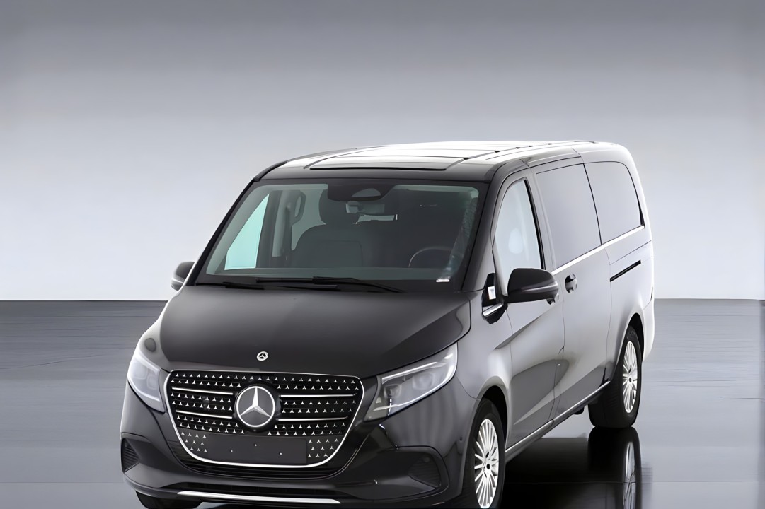 Mercedes-Benz V 300d 4MATIC Extralong Avantgarde (4)