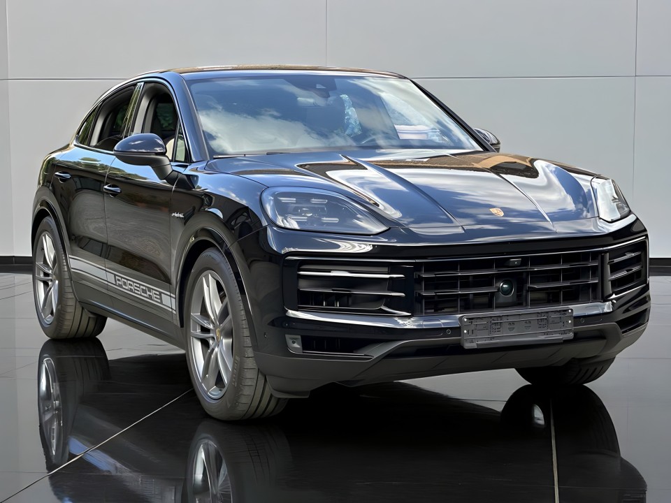 Porsche Cayenne Coupe E-Hybrid (2)