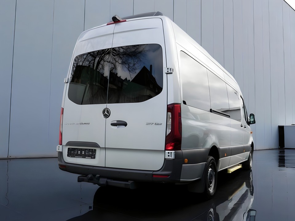 Mercedes-Benz Sprinter Tourer 317CDI L3H2 (3)