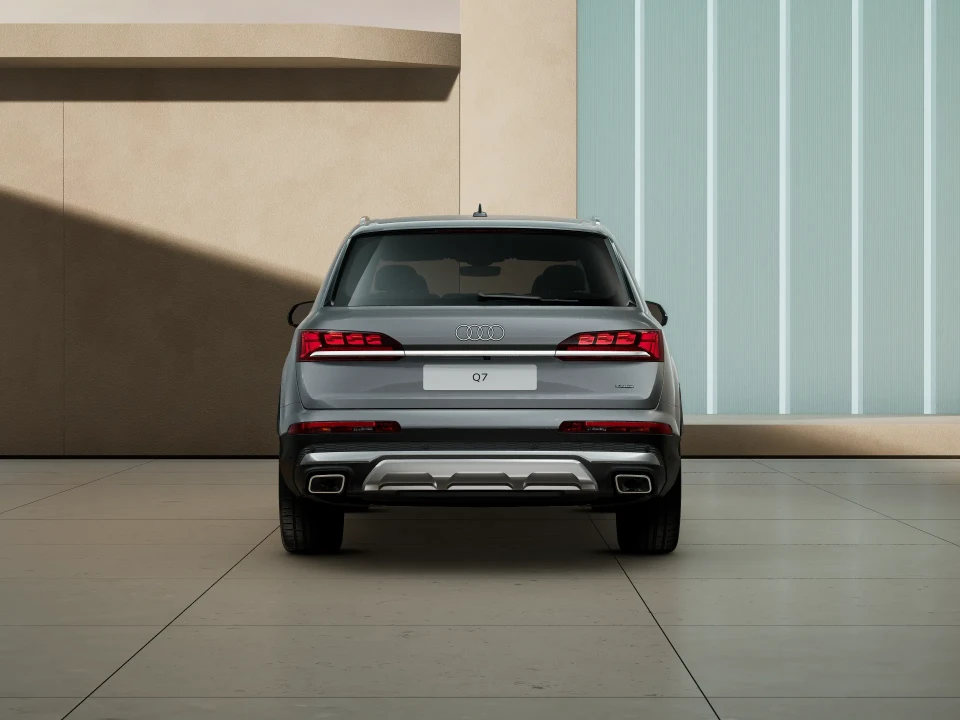 Audi Q7 55TFSI Quattro S-line (4)