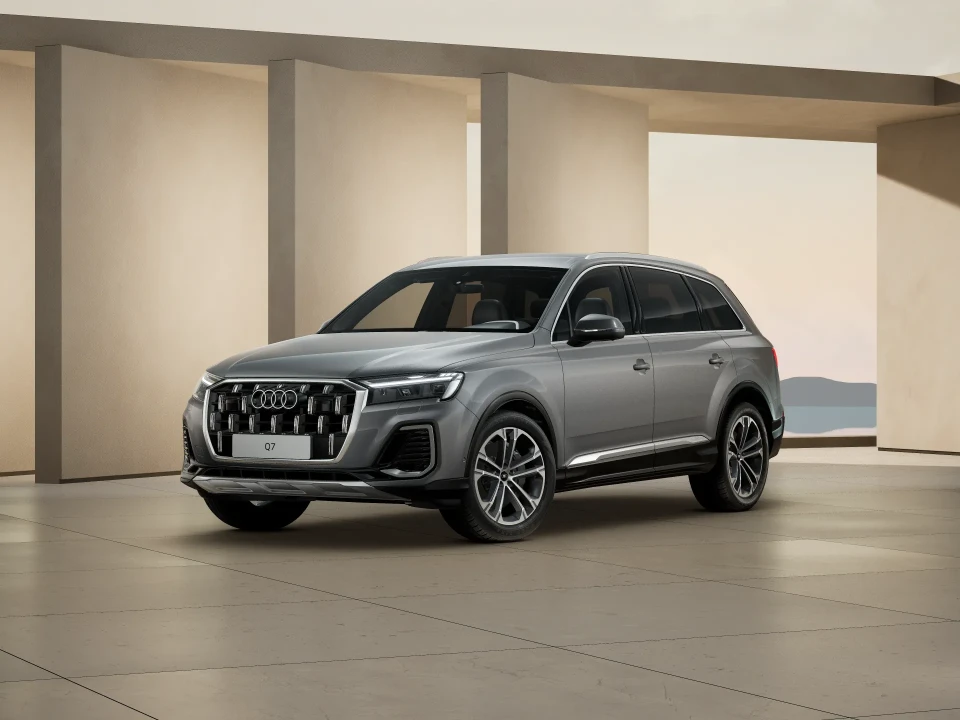 Audi Q7 55TFSI Quattro S-line (1)
