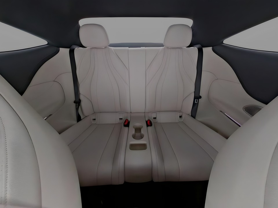 Mercedes-Benz CLE 300e 4MATIC AMG Line (4)