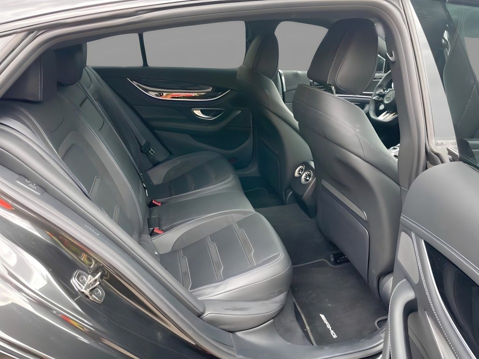 Mercedes-Benz AMG GT 4 53 4MATIC+ - foto 8