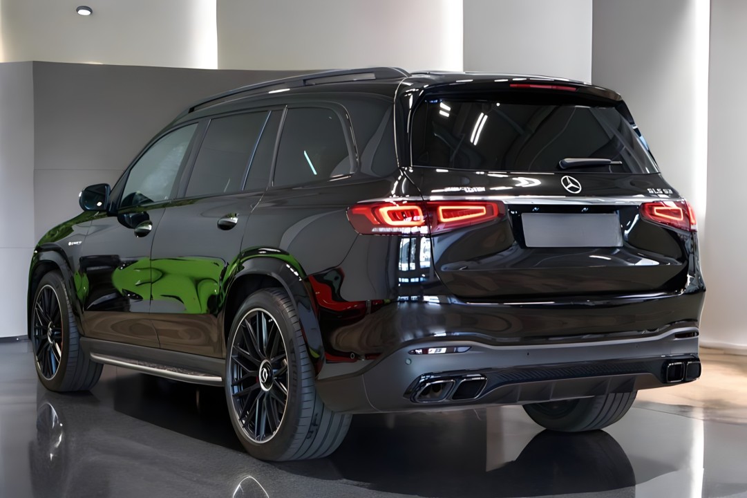 Mercedes-Benz GLS 63 4MATIC+ (4)