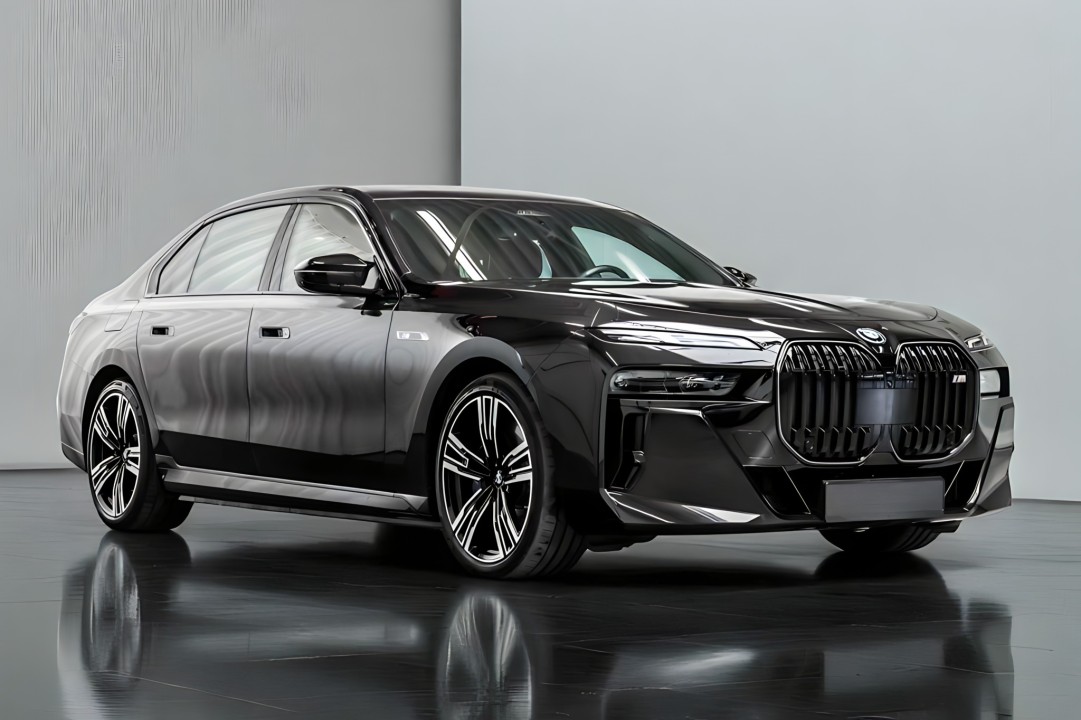 BMW Seria 7 M760e xDrive M-Sport (2)