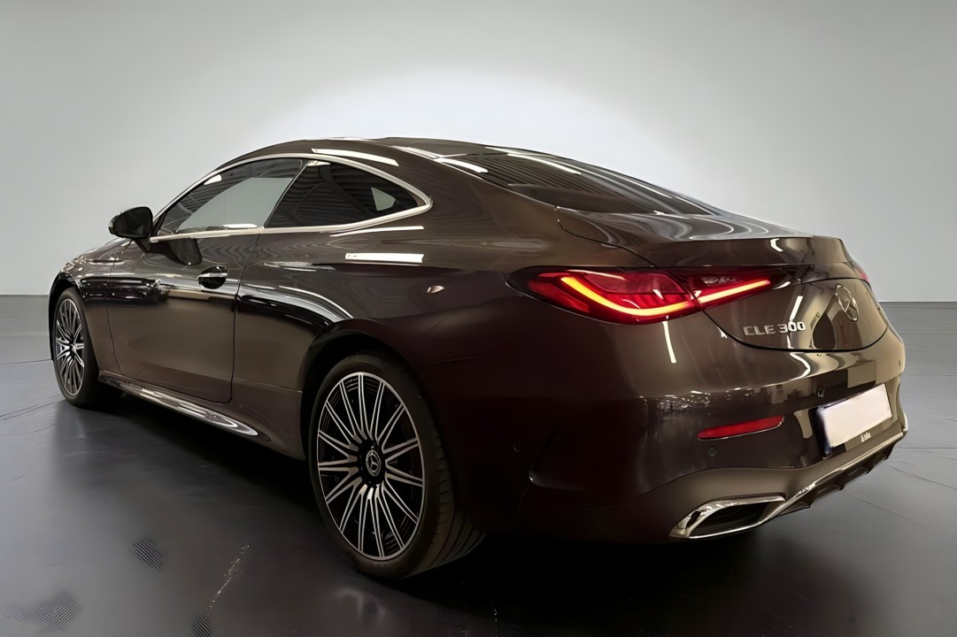 Mercedes-Benz CLE Coupe 300 4MATIC (4)