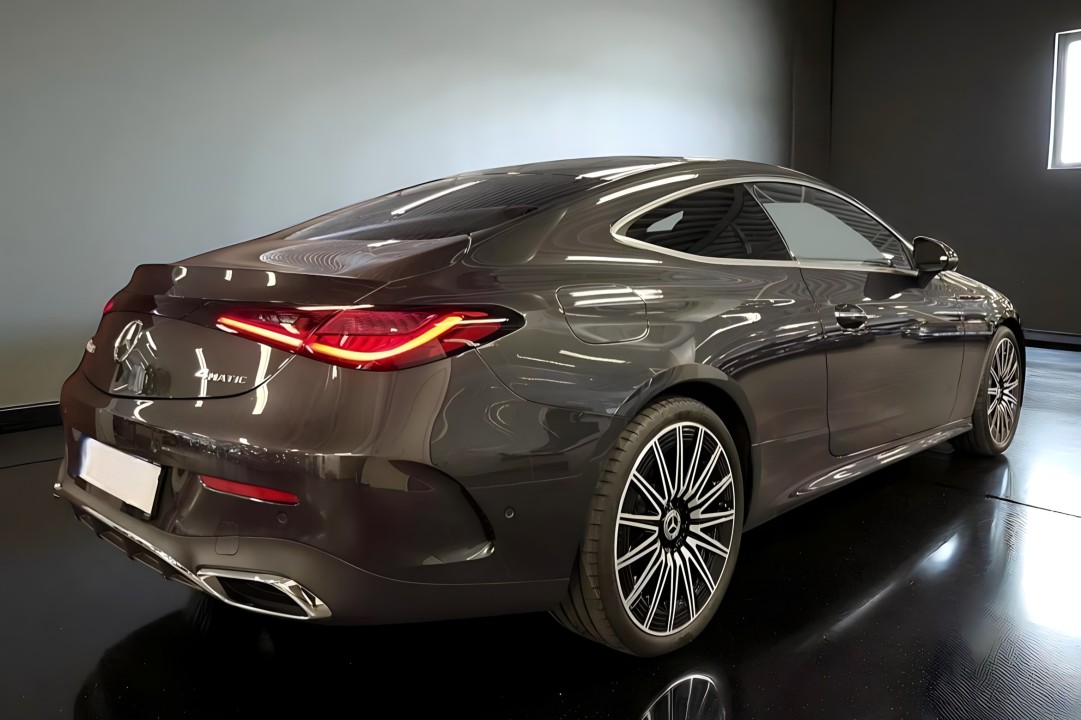 Mercedes-Benz CLE Coupe 300 4MATIC (2)
