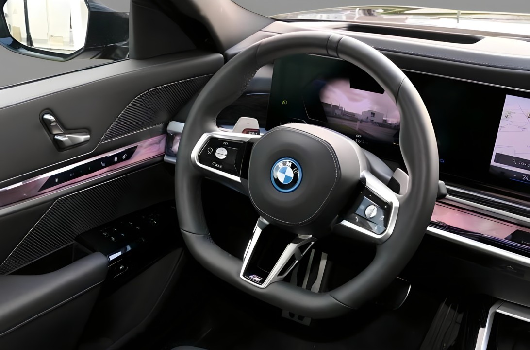 BMW Seria 7 750e xDrive (5)