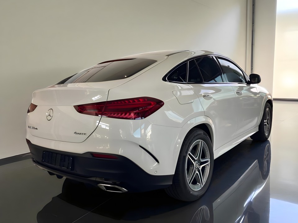 Mercedes-Benz GLE Coupe 350de 4MATIC AMG Line (2)