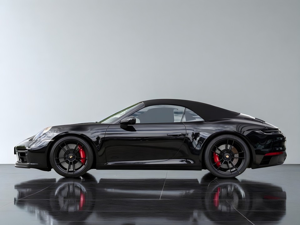 Porsche 911 Carrera 4 GTS Cabrio (5)