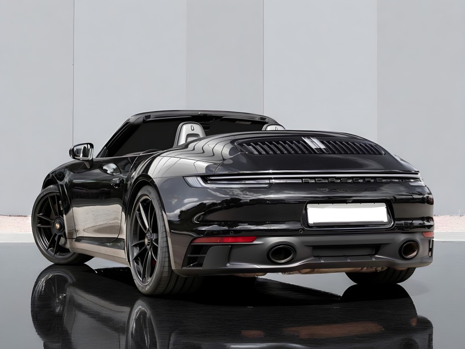 Porsche 911 Carrera 4 GTS Cabrio (4)