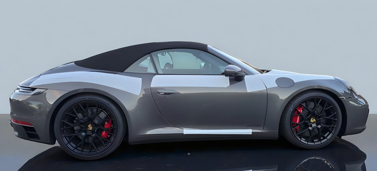 Porsche 911 Carrera GTS Cabrio (2)