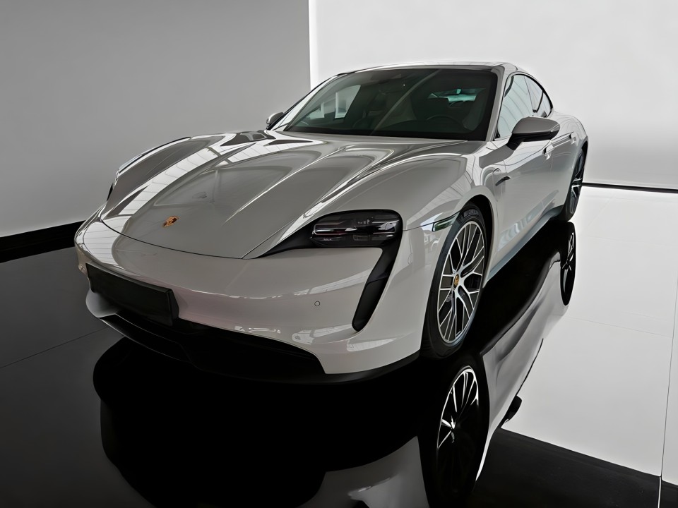 Porsche Taycan Performance (1)